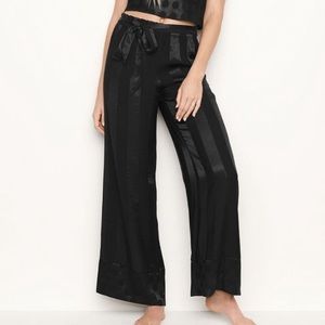 Victoria’s Secret Satin Stripe Pajama Pant XL